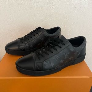 Louis Vuitton Mens Sneaker